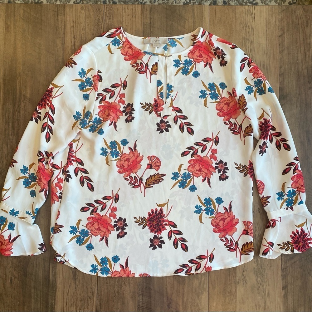LOFT • Floral Print Blouse • Size M • EUC